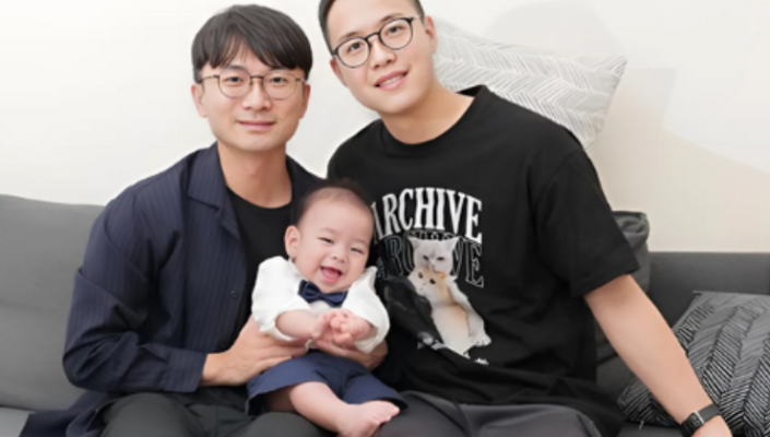 Em bé của Uterus international medical