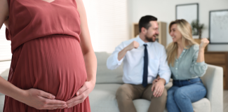 Sử dụng tinh binh tự thân và trứng hiến tặng kết hợp mẹ bầu hỗ trợ mang thai