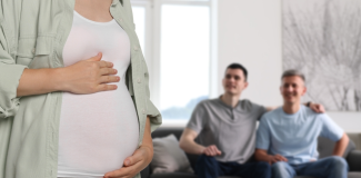 Sử dụng tinh binh tự thân, trứng hiến tặng kết hợp mẹ bầu hỗ trợ mang thai