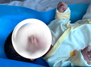 Bố đơn thân Đài Loan hạnh phúc khi đón bé con chào đời